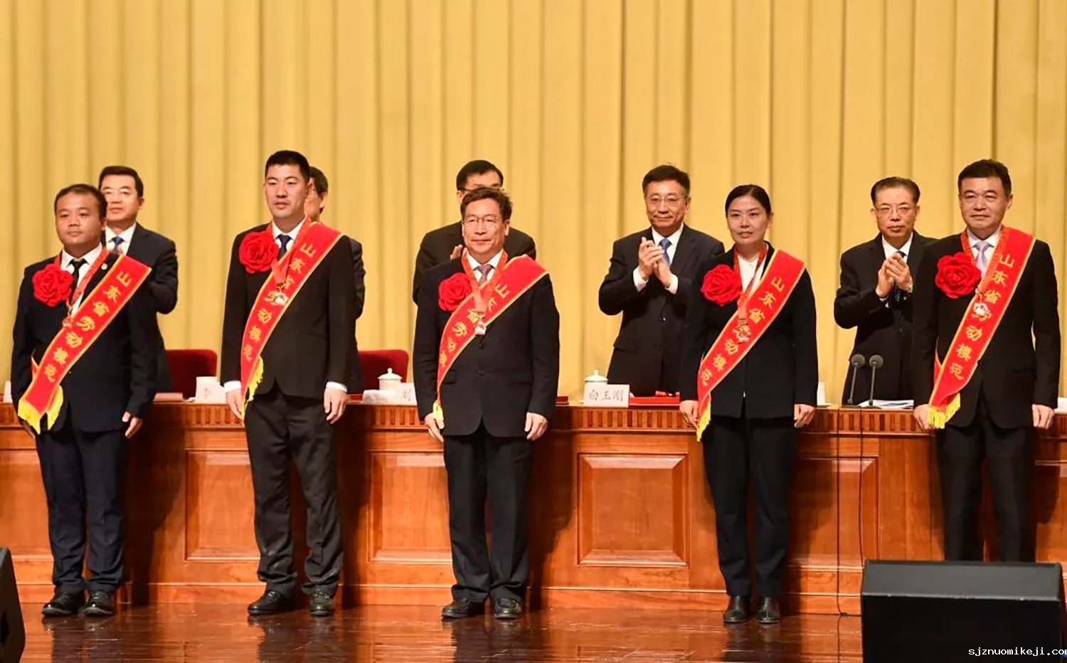 喜报！李永胜董事长被授予“山东省劳动模范”称号 受省委、省政府表彰 (2)